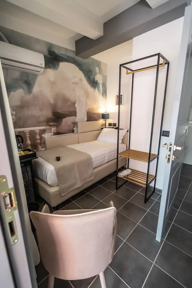 Basic, Single, Relais Manzoni 12/12