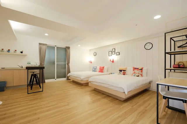 غرفة كومفورت رباعية بسريرين مزدوجين، Color Fun Inn 1/6