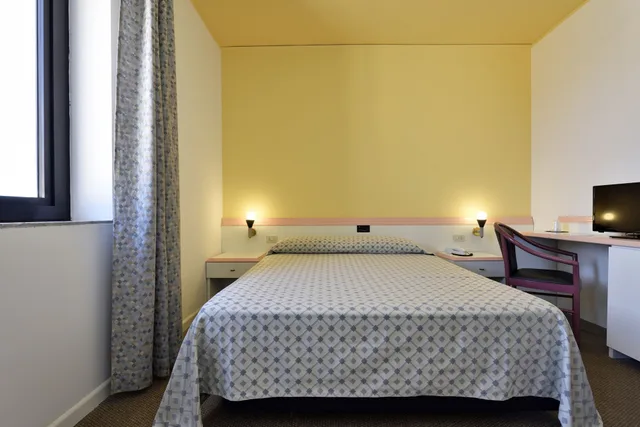 Standard, Twin Beds, Orri Hotel 1/6