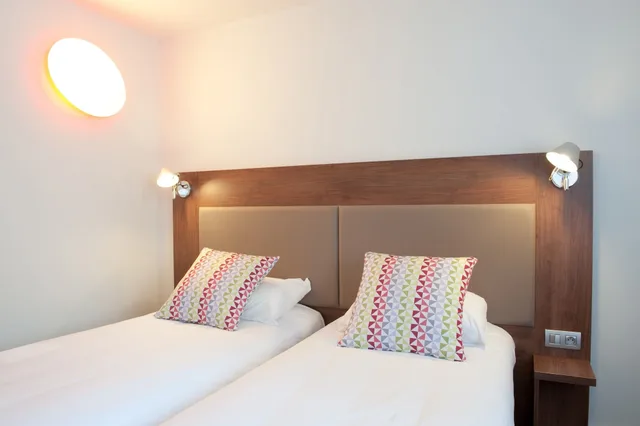 غرفة قياسية بسريرين منفصلين، CAMPANILE LIMOGES CENTRE - GARE 6/10