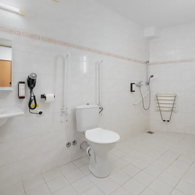 Room, Twin Beds, Accessible, Hotel ARENA 4/6