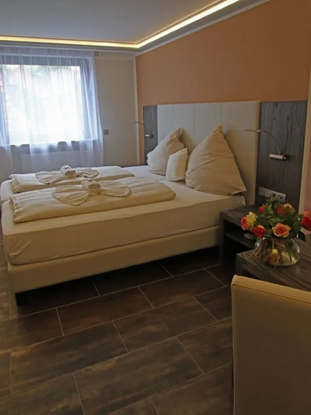 غرفة بسرير كوين، Hotel Sophia 1/3