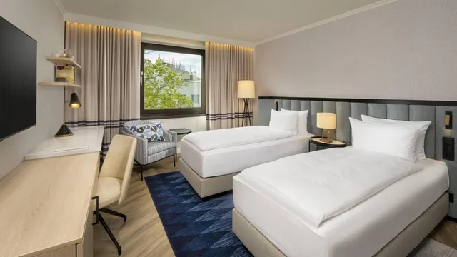 جناح ركني بسرير فردي بغرفتي نوم، DoubleTree by Hilton Berlin Ku’damm 4/10