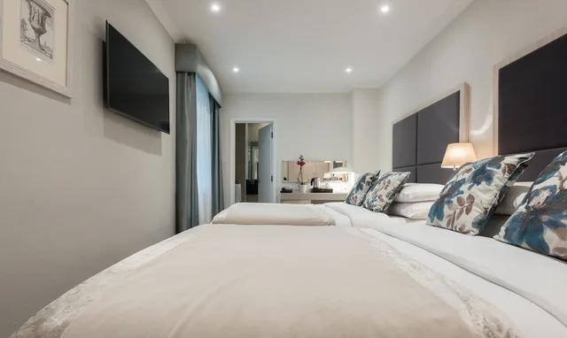 غرفة عائلية بسريرين مزدوجين، Blandford Hotel 2/7