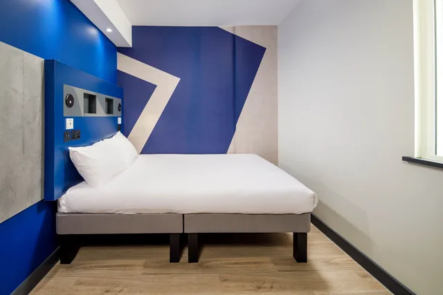 غرفة بسرير مزدوج لذوي الإعاقة، ibis budget Manchester Airport 2/5