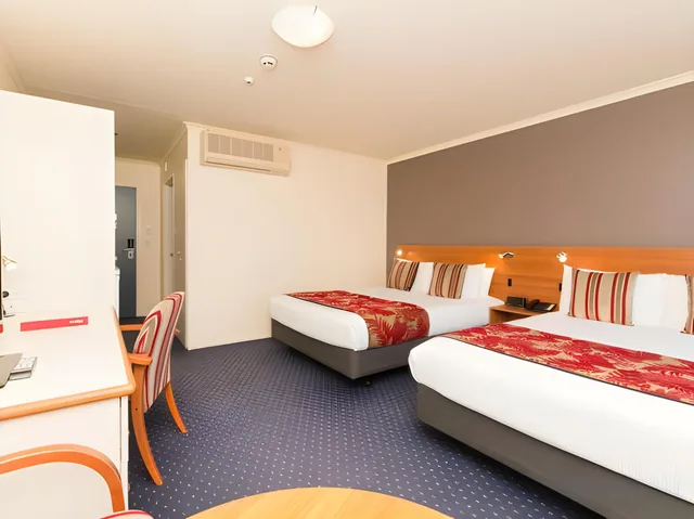 غرفة سوبيريور بسريرين كوين، Heartland Hotel Auckland Airport 1/10