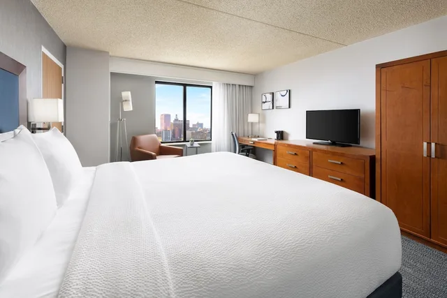 غرفة بسرير كينج، Courtyard by Marriott Atlantic City Beach Block 1/8