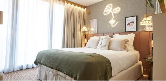 غرفة سوبيريور بسريرين منفصلين بشرفة، Bloom House Hotel & Spa Paris 1/1