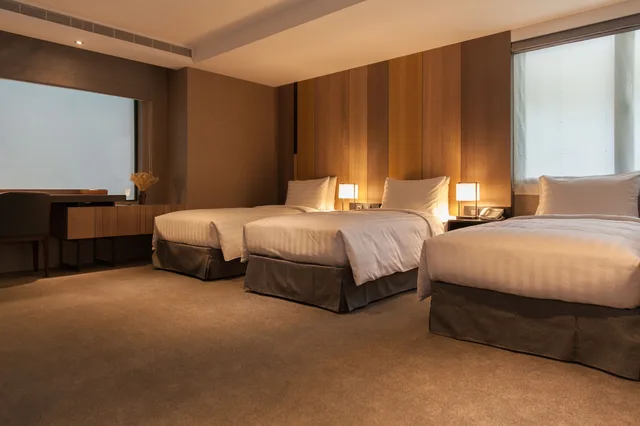 غرفة حصرية ثلاثية بغرفة نوم واحدة بحوض استحمام، Hotel East 1/4