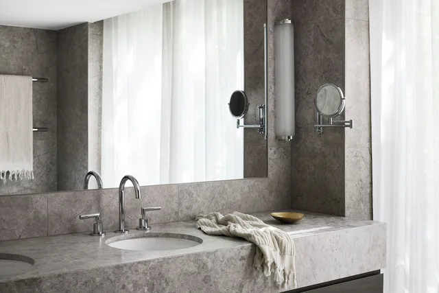 Deluxe, Suite, King Bed, Lyall Hotel And Spa 2/3