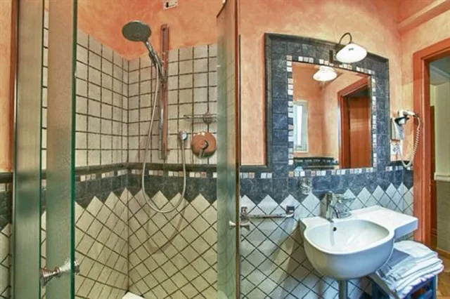Room, Triple, 1 Double and 1 Single Bed, Hotel Pedrini 6/7