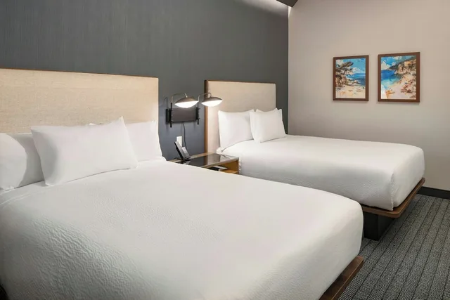 Room, 2 Queen Beds, Balcony, Courtyard By Marriot Sand City Monterey 1/5