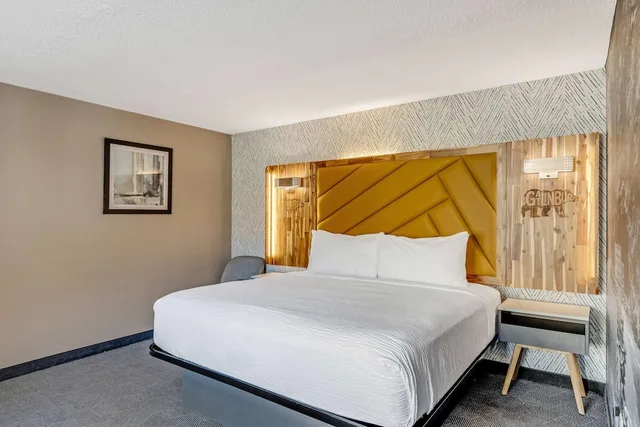 غرفة ديلوكس بسريرين كوين بغرفة نوم واحدة، The Wander Hotel, a Ramada by Wyndham 3/8