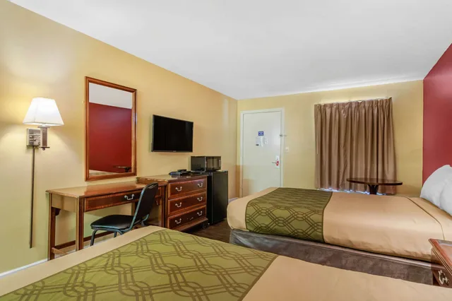 غرفة قياسية بسريرين مزدوجين، Econo Lodge Union City - Atlanta South 4/7