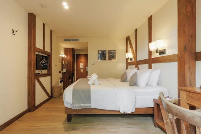 غرفة ديلوكس بسرير مزدوج، Le Charcoa Hotel 6/10
