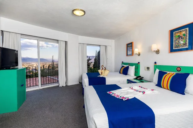 غرفة قياسية بسريرين مزدوجين، Hotel Victoria Oaxaca 3/4