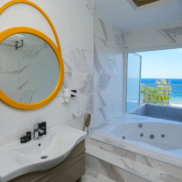 جناح بجاكوزي، Sea City Devran Hotel & Spa 5/10