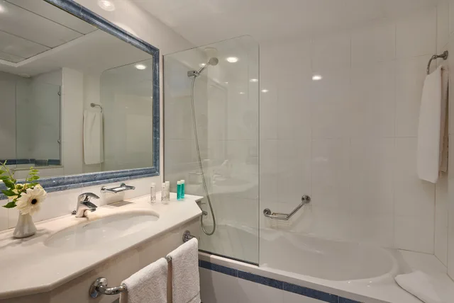 Select, 3 Beds, Sea View، Hipotels Eurotel Punta Rotja 2/4