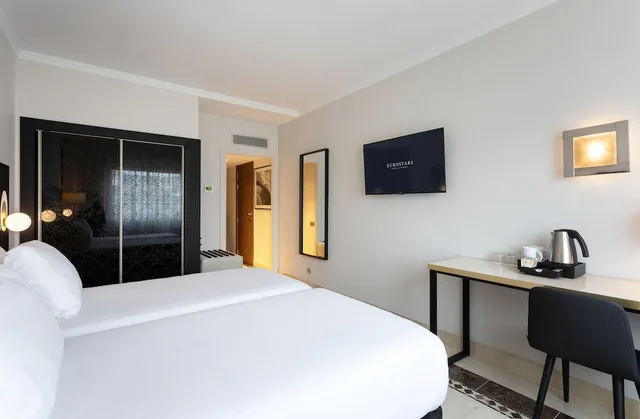 غرفة بسريرين منفصلين، Eurostars Cristal Palace 10/10