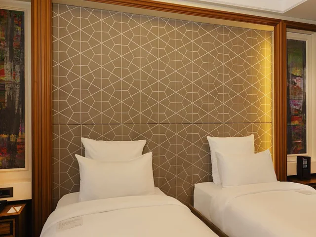 Deluxe, Multiple Beds، Mercure Istanbul Sirkeci 4/6