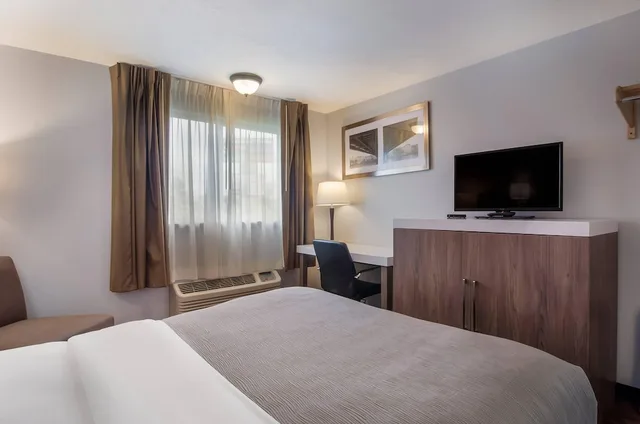 غرفة قياسية بسرير كوين، Quality Inn & Suites Silverdale Bangor-Keyport 1/10