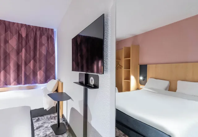 غرفة ثلاثية بثلاثة أسرّة، B&B HOTEL Amiens Centre Cathedrale 3/10