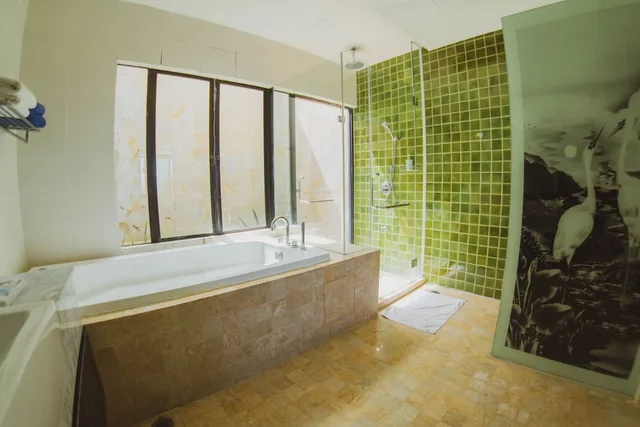 2 Bedrooms, Pool, Villa, King and Twin Beds, Sea View، Borneo Beach Villas 8/8