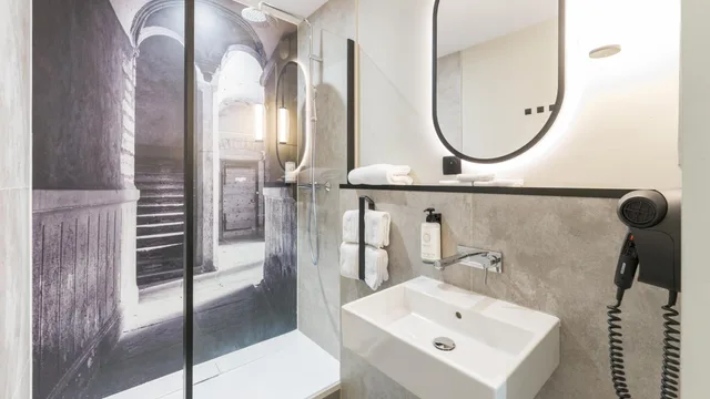 غرفة سوبيريور بسرير كينج وسرير كوين، Campanile Lyon Gare Perrache Confluence 10/10