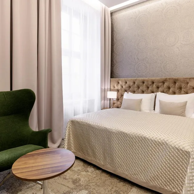 غرفة عائلية بحمام مشترك، Grandhotel Brno 5/10