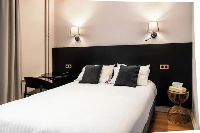 Classic, Double Bed, Hotel Du Parc 4/8