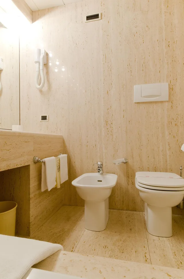 غرفة مفردة بسرير مزدوج، Grande Albergo Roma 5/8