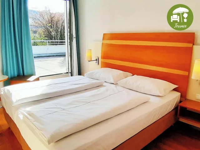 غرفة بسرير كوين بإطلالة على الفناء بشرفة، arte Hotel Wien Stadthalle 4/10