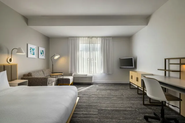 Room, Towneplace Suites Dayton North 4/8