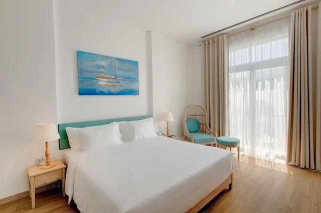 Suite, King and Twin Beds, Pool or City View, Balcony, Risemount Premier Resort Danang 1/9