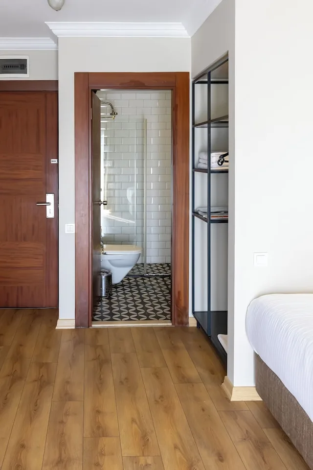 غرفة قياسية ثلاثية بسرير مزدوج وسرير فردي بغرفة نوم واحدة، Mene City Hotel 6/10