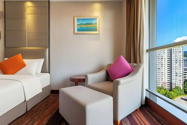 غرفة سوبيريور بسريرين مزدوجين بإطلالة على المدينة بشرفة، King Maker Grand Hotel 9/10