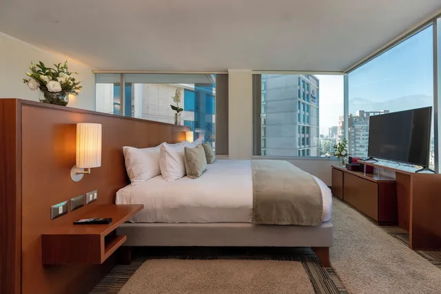 جناح بسرير كينج بمنطقة جلوس، Best Western Premier Marina Las Condes 2/4