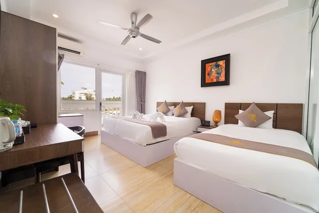 غرفة سوبيريور ثلاثية بسرير مزدوج وسرير فردي، Lotus Garden Resort 2/7