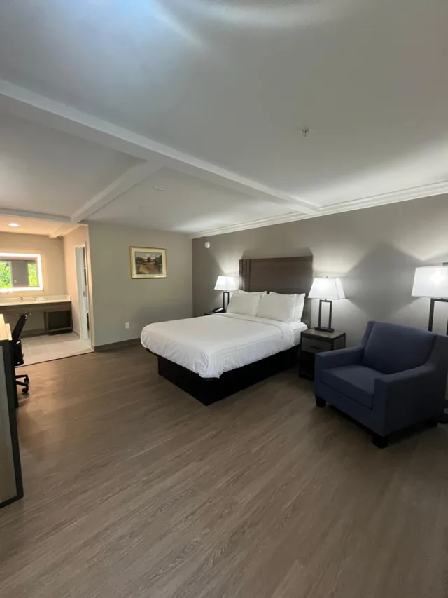 غرفة ديلوكس بسرير مزدوج، Northern Queen Inn 4/10