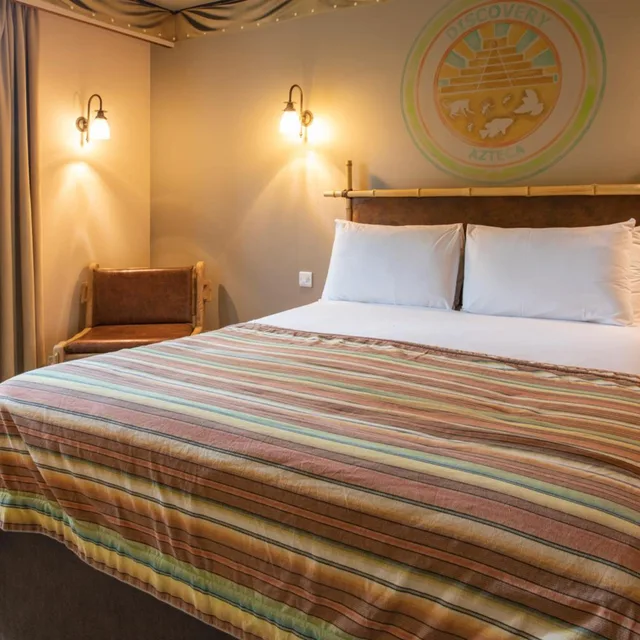 AZTECA Discovery Family Room، Chessington Resort Hotels 5/9