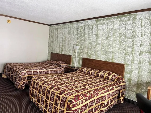 غرفة بسريرين كوين لذوي الإعاقة، Devils Lake Inn By OYO Near Devils Lake Regional Airport 1/10
