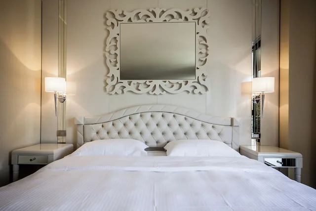 غرفة قياسية بسرير كوين بإطلالة على البحيرة بشرفة، Hotel Garda 3/6