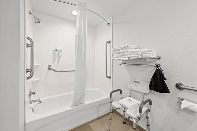 غرفة بسريرين كوين لذوي الإعاقة، Comfort Inn and Suites Oxford South 4/4