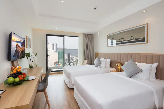 Senior, Deluxe, Twin Beds, City View, Balcony، Nagar Hotel Nha Trang 2/4