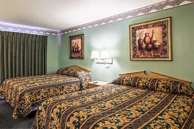 غرفة بسريرين كوين، Days Inn by Wyndham Fergus Falls 1/3