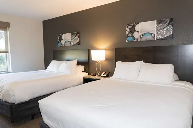 غرفة قياسية بسريرين كوين لذوي الإعاقة، Caretta Landing Sarasota, an Ascend Collection Hotel 2/6