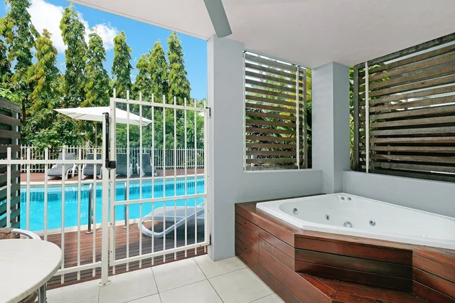 Swim Out, Spa، Mantra Aqueous Port Douglas 5/7