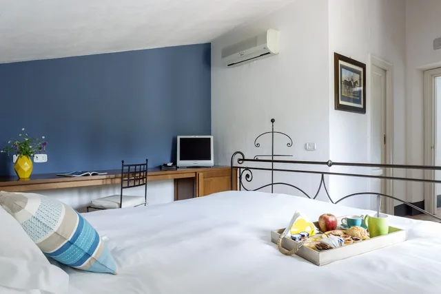 Apartment, King and Queen Bed, Relais Regina Giovanna 1/4