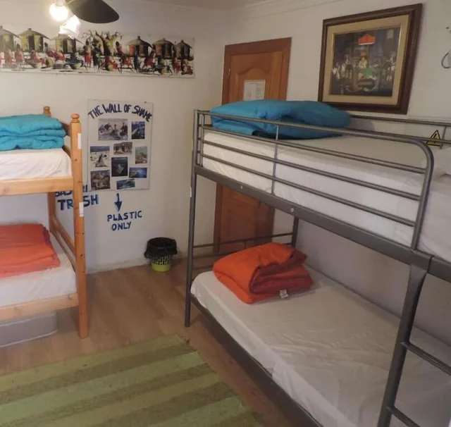 Mixed Dorm, Economy, 6 People, 6 Bunk Beds, Shared Bathroom، Hostal El Cascabel 3/9