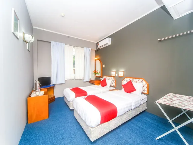 غرفة ديلوكس بسريرين منفصلين، Oyo 1026 Hotel Lutana 2/3